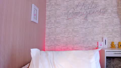 Snapshot of aisha_h chatting on 03-09-25, 06:00 Aisha online show from 03-09-25, 06:00
