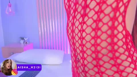 Snapshot of aisha_h chatting on 09-20-25, 10:00 Aisha online show from 09-20-25, 10:00