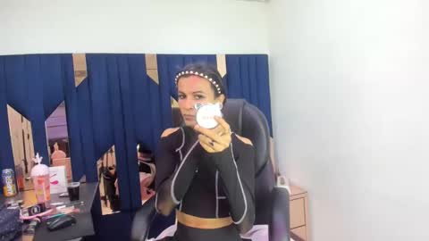 Aisha online show from 04-22-26, 03:31