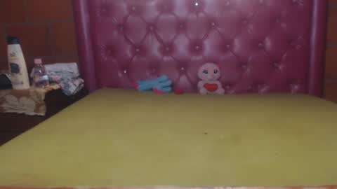 Snapshot of aisha_koswell3 chatting on 03-10-25, 05:18 aisha koswell3 online show from 03-10-25, 05:18