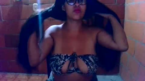 Snapshot of aisha_koswell3 chatting on 11-19-25, 05:29 aisha koswell3 online show from 11-19-25, 05:29