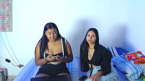 Snapshot of aisha_stacey0410 chatting on 11-11-25, 04:23 aisha_stacey0410 online show from 11-11-25, 04:23