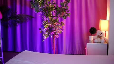 Lora online show from 01-17-25, 06:36