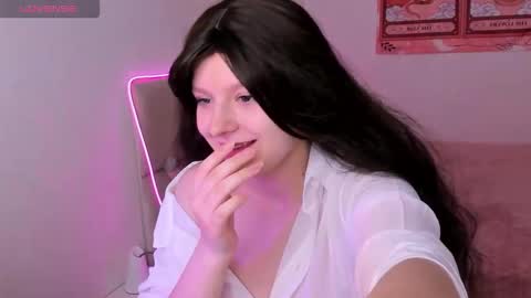 Snapshot of aishaaysitt chatting on 10-11-25, 03:28 Aisha online show from 10-11-25, 03:28