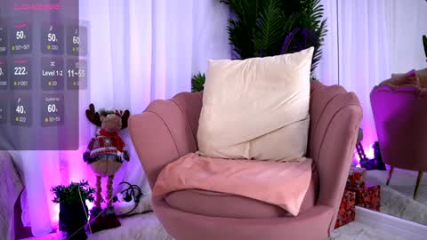 Aisha  online show from 12-28-24, 12:36