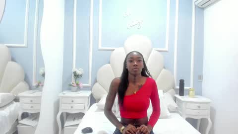 Snapshot of aishalehmann chatting on 09-29-25, 11:48 aishalehmann online show from 09-29-25, 11:48