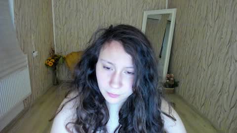 Aisha online show from 01-06-25, 05:19