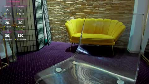 Aisha online show from 10-14-25, 04:02