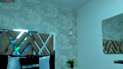 little aitana  online show from 12-04-24, 04:10