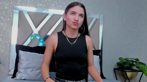 little aitana  online show from 01-27-25, 12:37