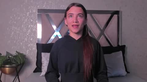 little aitana  online show from 03-01-25, 12:34