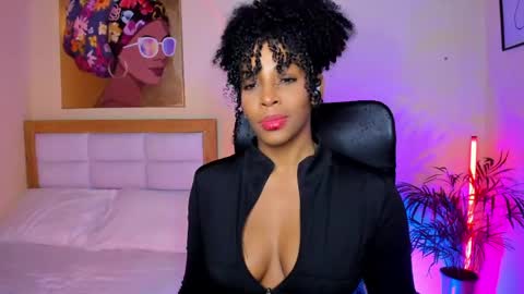 Aitana Brown online show from 04-17-26, 09:40