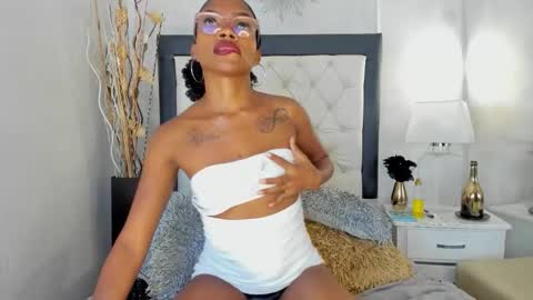 Aitana  online show from 11-07-25, 07:58