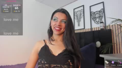 Aitana Garcia online show from 10-21-25, 12:17