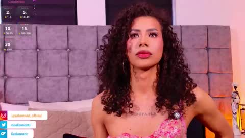 Queen Dumont   online show from 02-15-26, 09:22