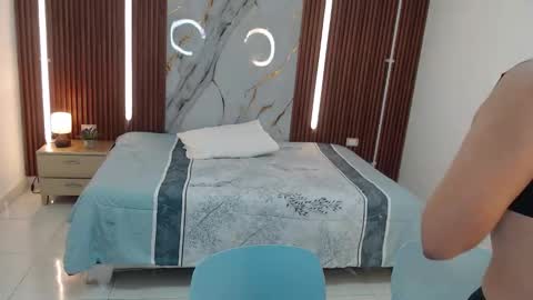 AIXA  online show from 09-23-25, 12:30