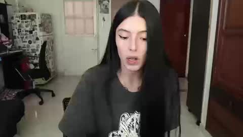 Snapshot of aizen_myo chatting on 10-20-25, 05:57 Aizen My- online show from 10-20-25, 05:57