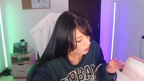 Snapshot of aizen_myo chatting on 04-23-26, 03:52 Aizen My- online show from 04-23-26, 03:52