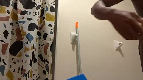 aj297914 online show from 11-19-25, 09:37