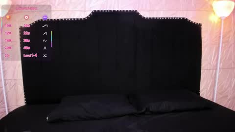 akame_draco online show from 09-17-25, 03:41