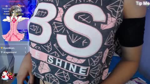 Snapshot of akane_uwu chatting on 12-10-24, 03:33 A K A N E U W U online show from 12-10-24, 03:33