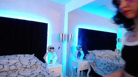 Snapshot of akane_uwu chatting on 12-15-24, 01:13 A K A N E U W U online show from 12-15-24, 01:13