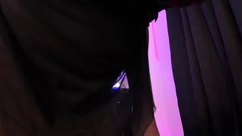 akarirosetti online show from 10-21-25, 07:58