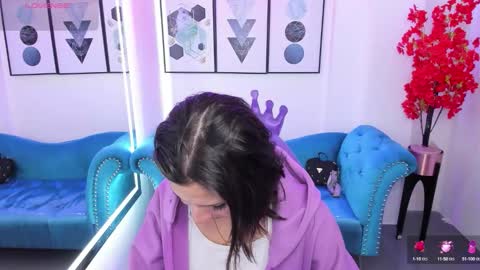 Snapshot of akaza_hakuji_ chatting on 10-09-25, 12:47 Azaka online show from 10-09-25, 12:47