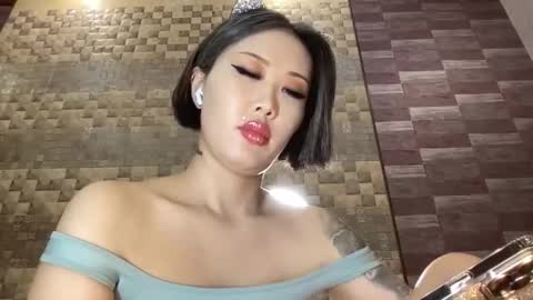 Akemi online show from 02-09-25, 01:33