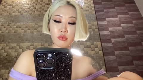 Akemi online show from 03-12-25, 10:39