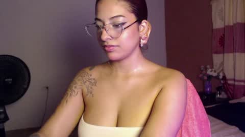 Akemi 3 online show from 05-14-26, 02:24