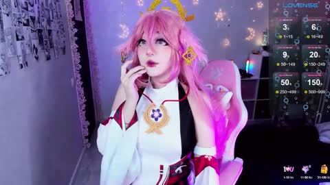 Snapshot of aki__ra chatting on 02-28-25, 08:39 Aki online show from 02-28-25, 08:39