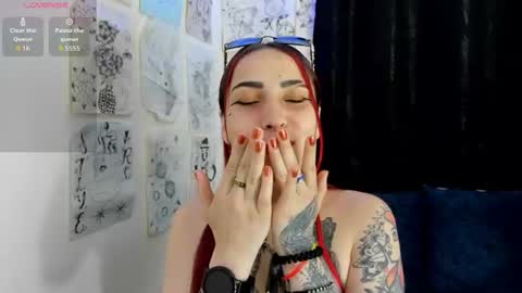 Snapshot of akila_clive chatting on 06-12-26, 08:41 carolina online show from 06-12-26, 08:41