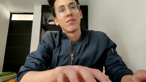 My love online show from 01-26-25, 07:20