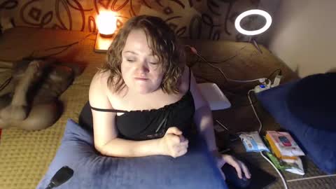 Snapshot of akindmodel chatting on 01-25-25, 07:49 Natalie online show from 01-25-25, 07:49