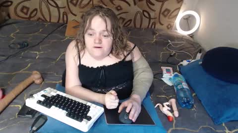 Snapshot of akindmodel chatting on 02-22-25, 02:41 Natalie online show from 02-22-25, 02:41