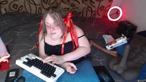 Snapshot of akindmodel chatting on 03-04-25, 02:06 Natalie online show from 03-04-25, 02:06