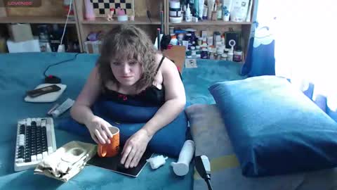 Snapshot of akindmodel chatting on 10-16-25, 07:09 Natalie online show from 10-16-25, 07:09