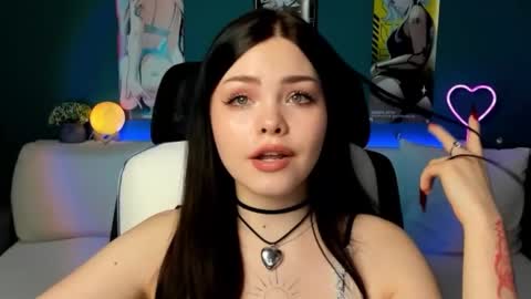 Snapshot of akirakatsu chatting on 01-19-25, 07:15 Akira online show from 01-19-25, 07:15