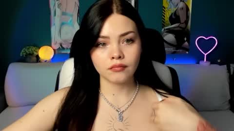 Snapshot of akirakatsu chatting on 01-21-25, 06:12 Akira online show from 01-21-25, 06:12