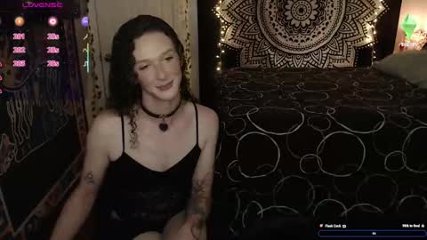 Snapshot of akirasuka chatting on 10-20-25, 08:31 kirax online show from 10-20-25, 08:31