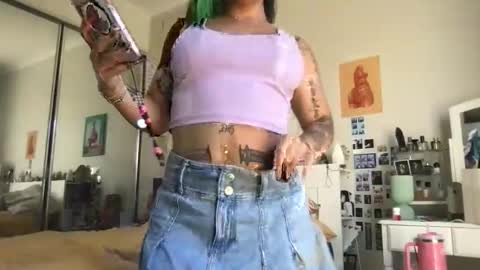 Snapshot of akirazayy chatting on 12-03-25, 11:25 Akira Zay online show from 12-03-25, 11:25