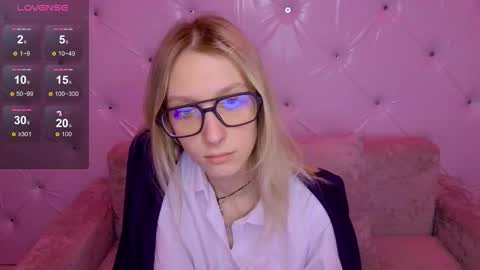 akiro_kim online show from 03-10-26, 03:33