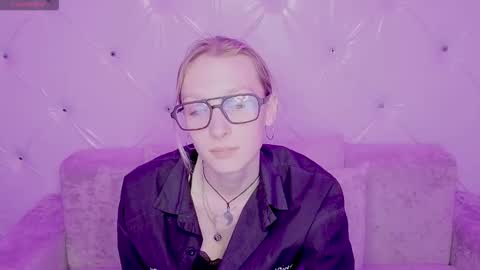 akiro_kim online show from 03-12-26, 02:50