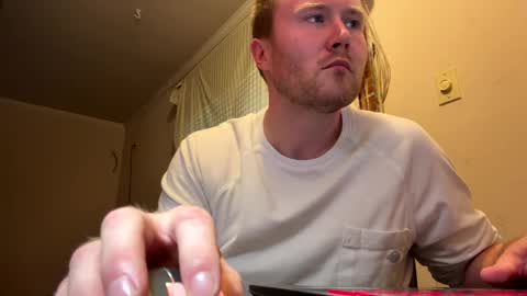 Snapshot of al4759 chatting on 09-28-25, 01:27 Al online show from 09-28-25, 01:27