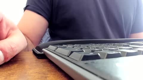 Snapshot of aladdinsimon chatting on 01-26-25, 08:13 Aladdin online show from 01-26-25, 08:13