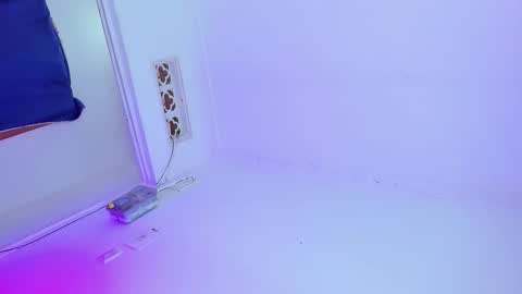 Snapshot of alahai_swith chatting on 09-11-25, 01:22 alahai_swith online show from 09-11-25, 01:22