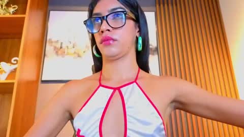 Snapshot of alahia__rodriguez chatting on 06-04-26, 08:04 Alahia Rodriguez online show from 06-04-26, 08:04