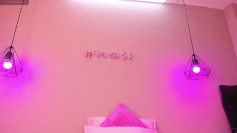 Snapshot of alahia_betancur chatting on 01-30-25, 03:40 Alahia  online show from 01-30-25, 03:40