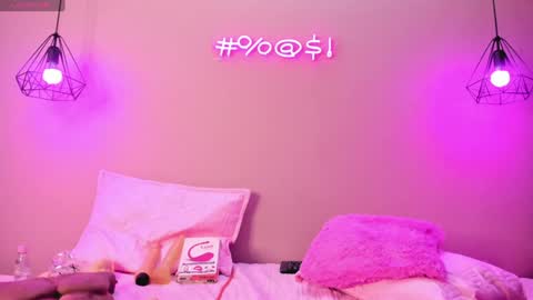 Snapshot of alahia_betancur chatting on 02-01-25, 03:28 Alahia  online show from 02-01-25, 03:28